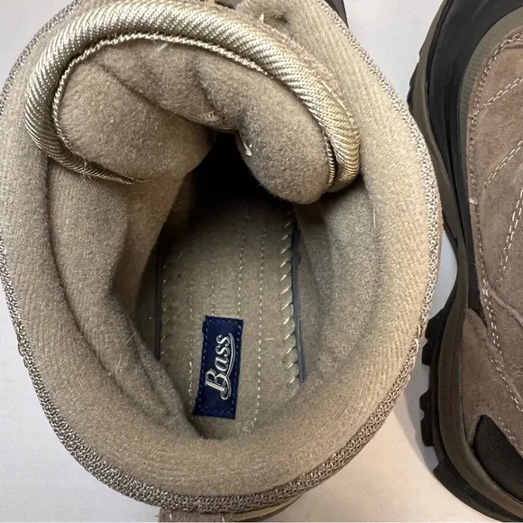 Bass Boulder Waterproof‎ Hiking Snow Boots Size 8